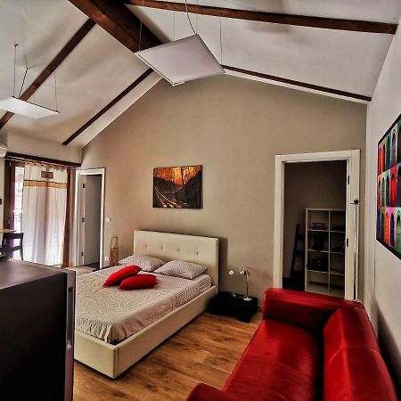Regis B&B Appartamenti Centro Storico Chivasso Eksteriør bilde