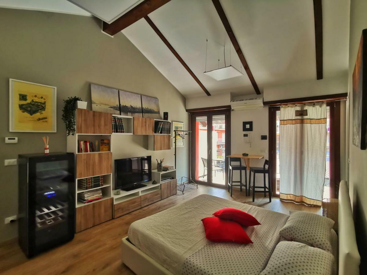 Regis B&B Appartamenti Centro Storico Chivasso Eksteriør bilde